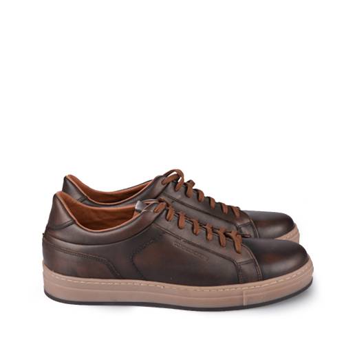 Αντρικό Παπούτσι...