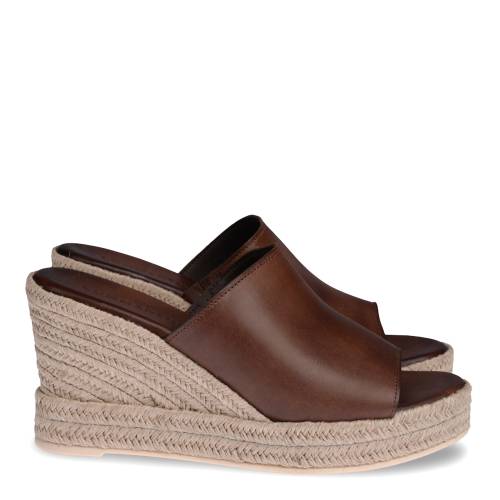 Γυναικείο Mule Commanchero 5672-722 Καφέ